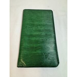Louis Vuitton Porte Yen Credit Bifold wallet passport holder green Epi